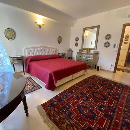 B&B Larazzo Lecce Bagian luar foto