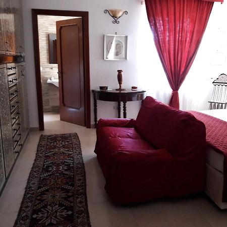 B&B Larazzo Lecce Bagian luar foto