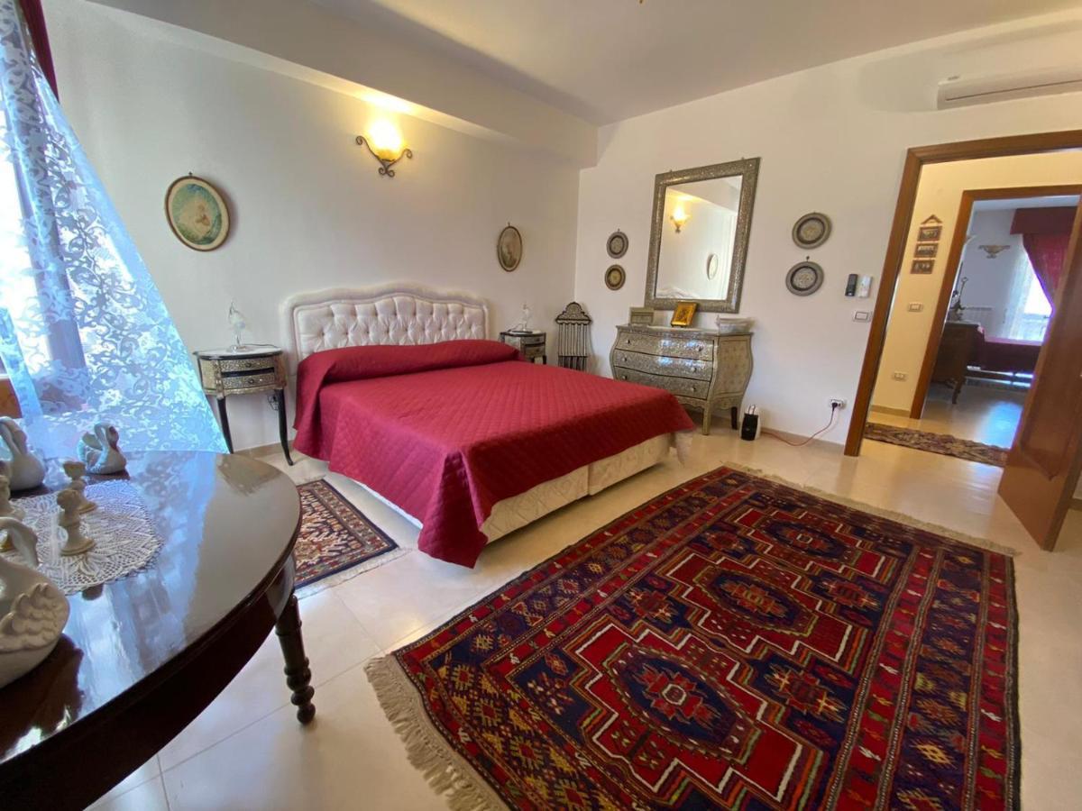 B&B Larazzo Lecce Bagian luar foto