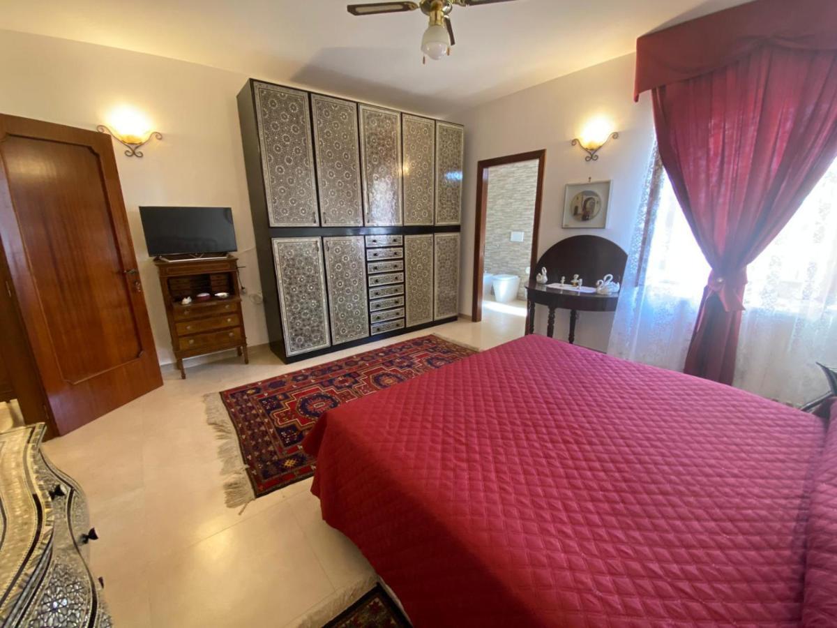 B&B Larazzo Lecce Bagian luar foto