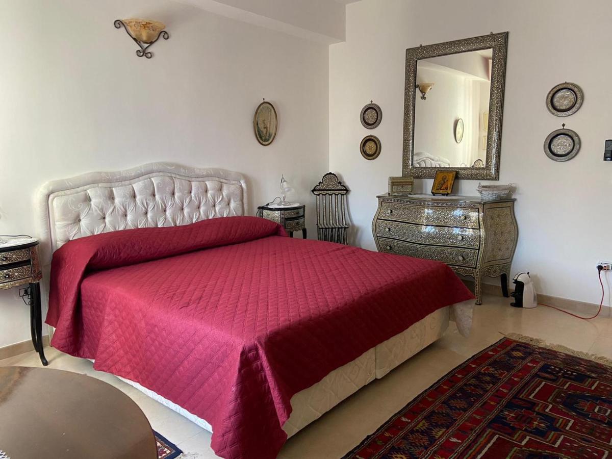 B&B Larazzo Lecce Bagian luar foto